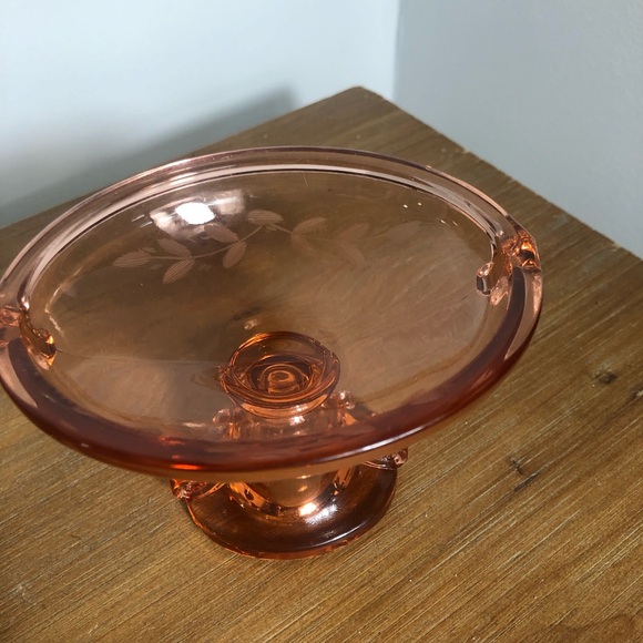 2x vintage aImperial Glass pink candlestick holders - Picture 3 of 4